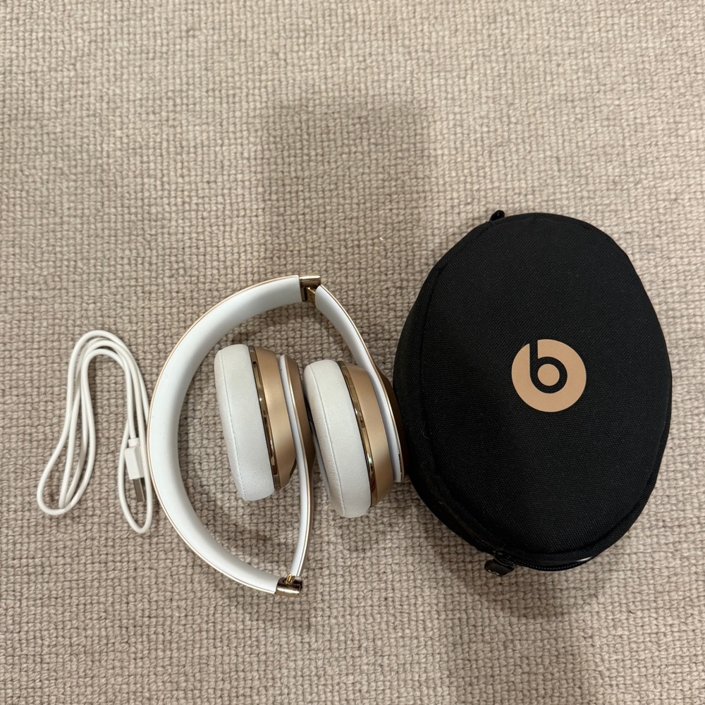 Beats by Dre Over-Ear Headphones - White and Gold